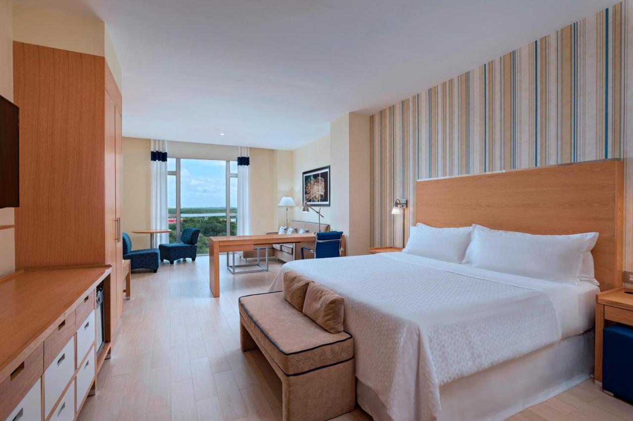 Four Points By Sheraton Cancun Centro Exteriér fotografie